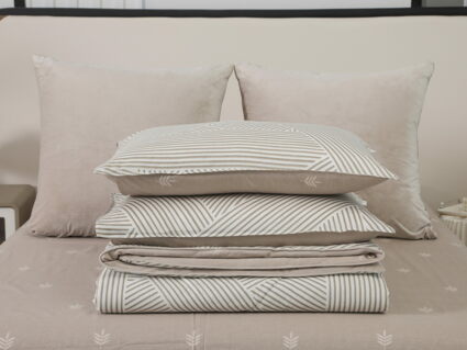 Комплект постельного белья Софи де Марко Роберто №10 с одеялом 1,5-спальный